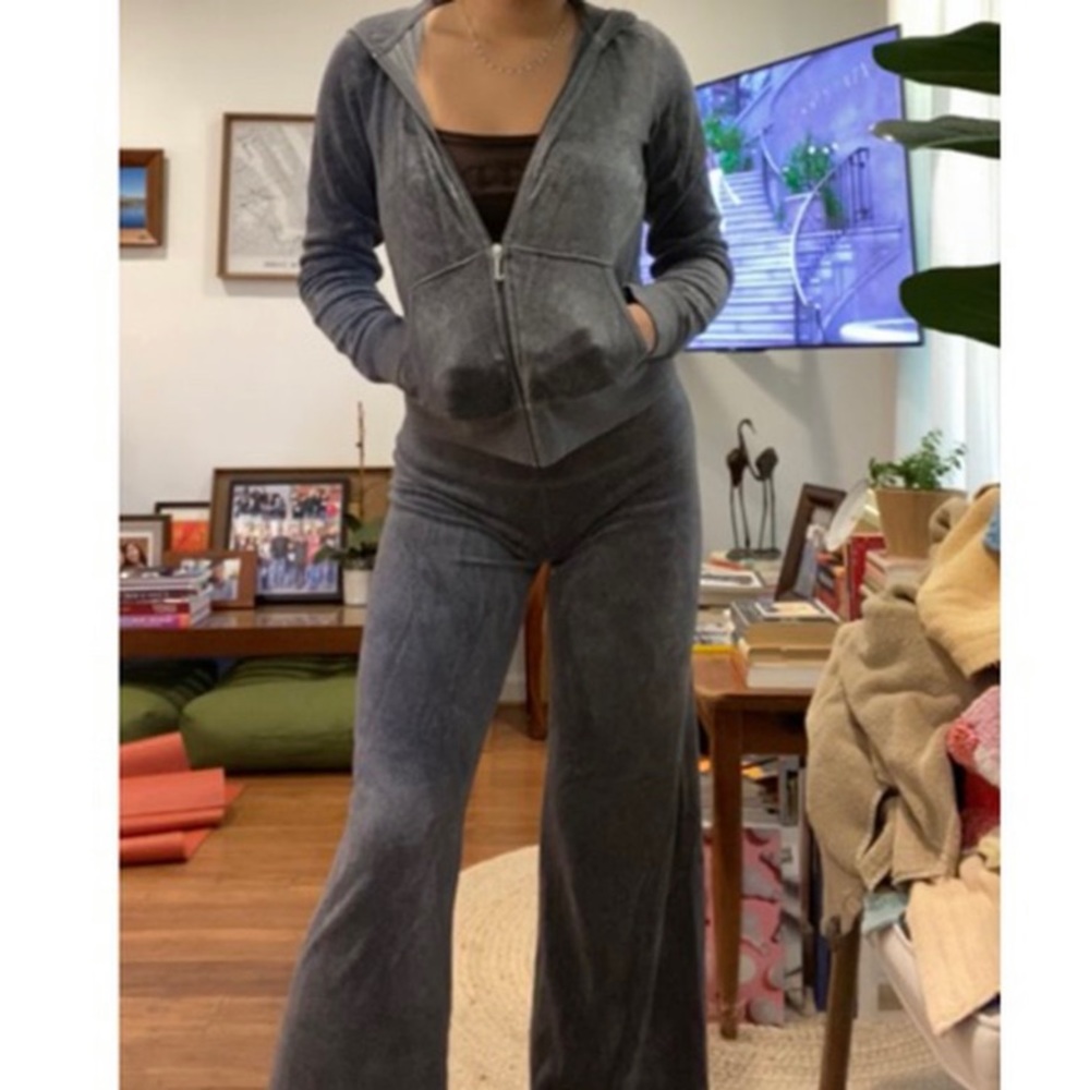 Grey 2000s Velour Tracksuit by Juicy Couture!